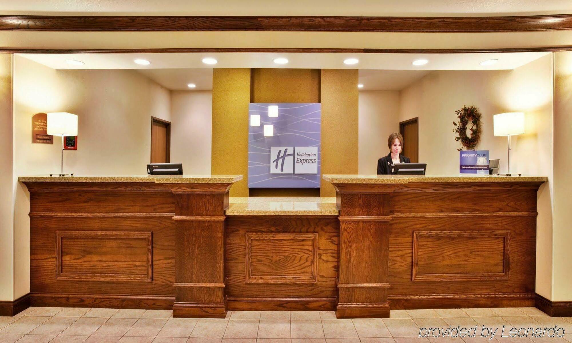 Holiday Inn Express & Suites Jacksonville By Ihg South Jacksonville Exterior foto